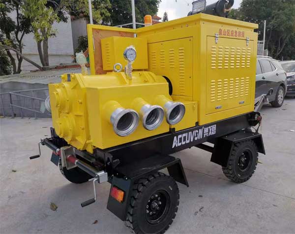 移動(dòng)排澇泵車(chē)有什么用途?可以根據(jù)需要定制嗎?